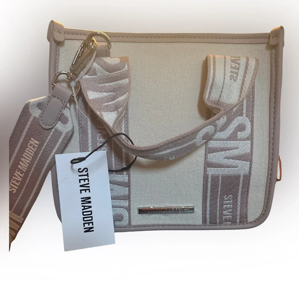 Steve Madden Canvas Crossbody Tote Set – NWT, Logo Strap + Bonus Pouch - Picture 3 of 6